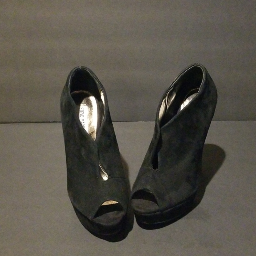 Steve Madden "Staylon" 5 1/2" Heeled Boot 8M
